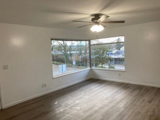 Building Photo - 317 E Titus St