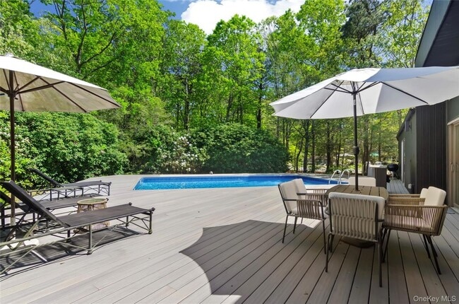 Building Photo - 24 N Quarter Rd