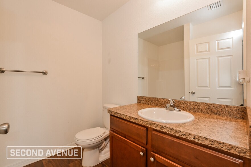 Building Photo - 15905 SW 52nd Ave Rd