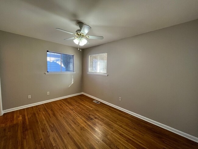 Building Photo - 3 bedroom in Broken Arrow