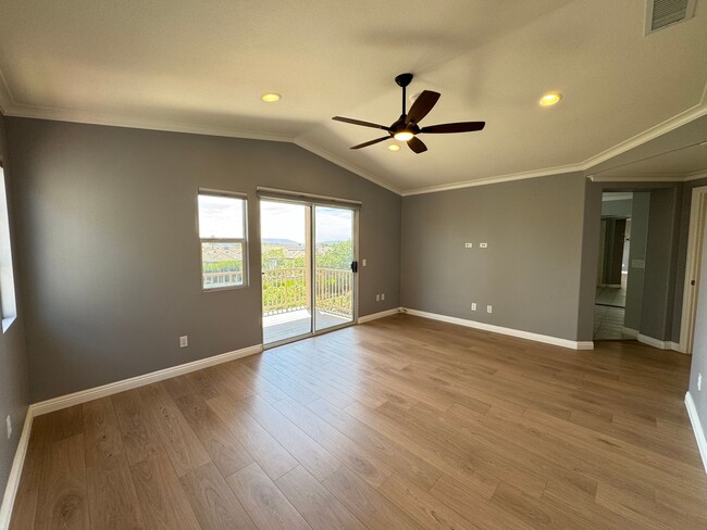 Building Photo - Beautiful 4Bd/2.5Ba Home in Aliso Viejo!