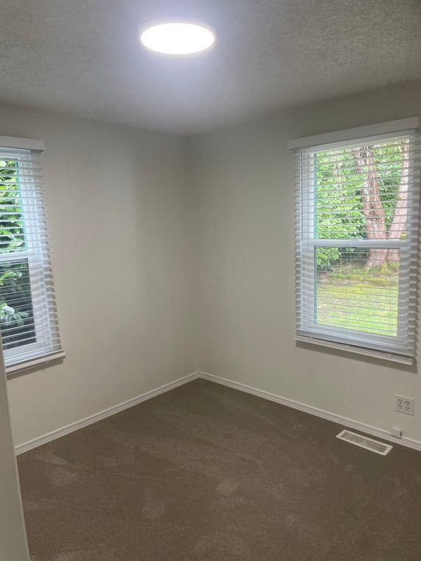 Building Photo - 3508 SE 5th St