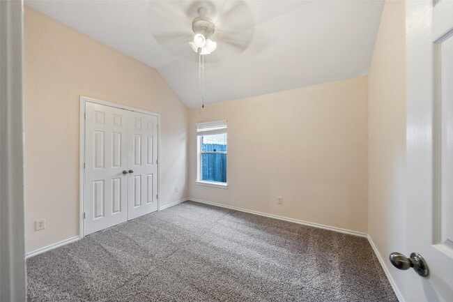 Building Photo - 9307 Sunlit Park Dr