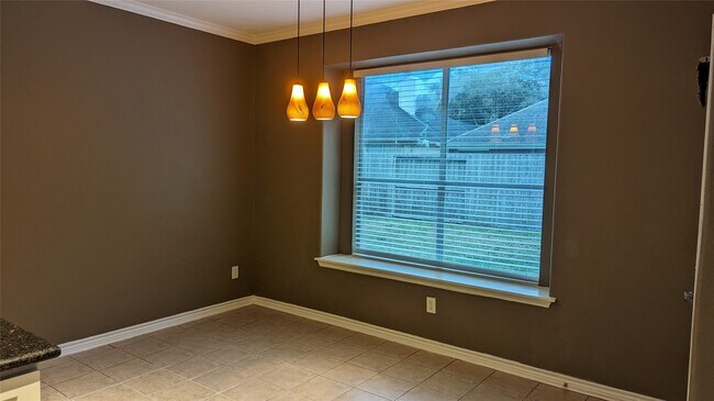Building Photo - 5602 Walkabout Way