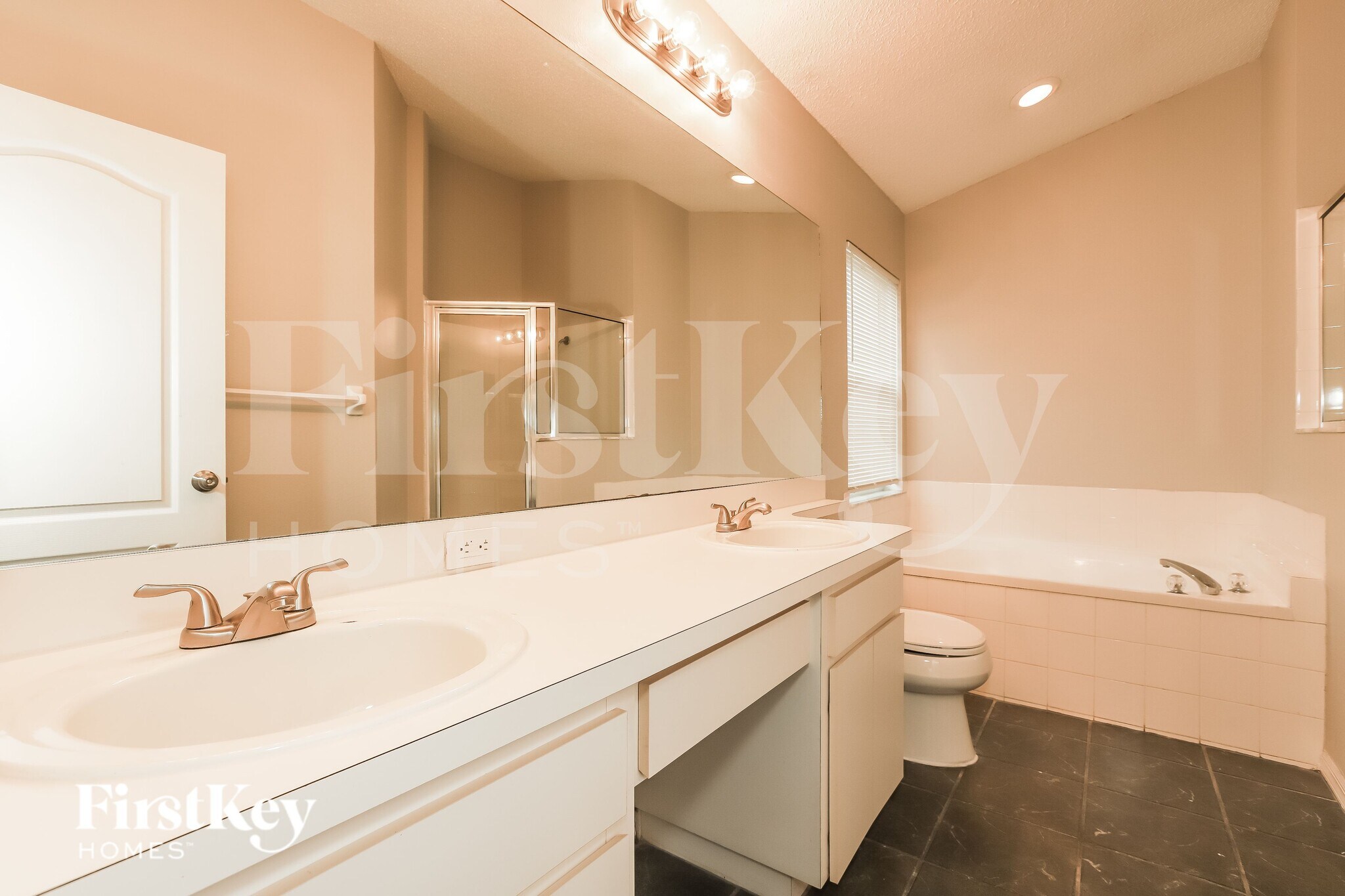 Building Photo - 1216 Timber Trace Dr