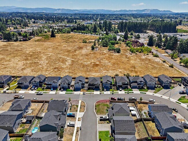 Building Photo - 15065 Iverson Lp SE