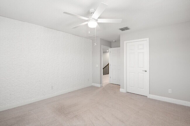 Building Photo - Beautiful Home For Rent in South Cove!