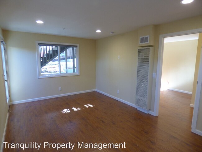 Building Photo - 1 br, 1 bath House - 2633 E Street