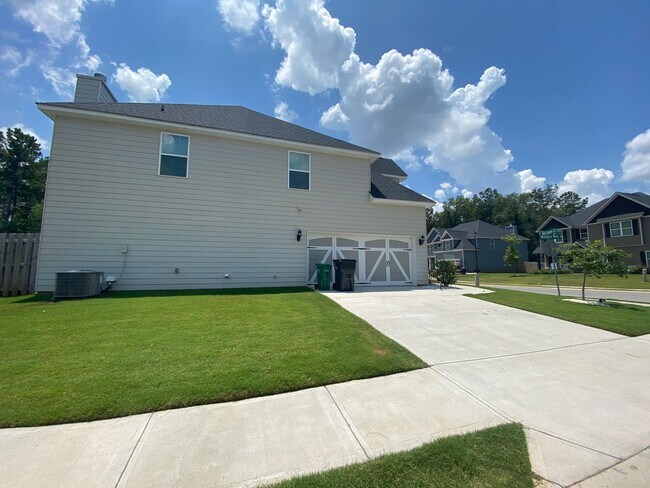 Building Photo - 216 Wild Azalea Dr