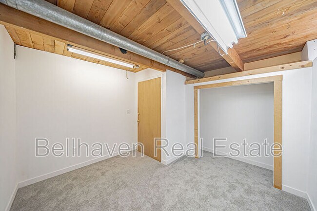 Building Photo - 618 Davidson Dr