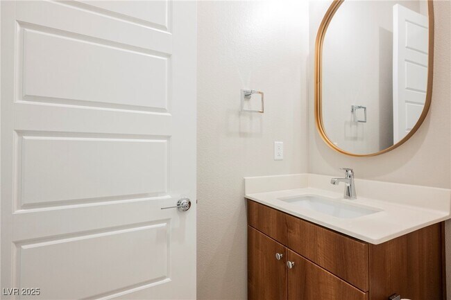 Building Photo - 11262 Cactus Tower Ave