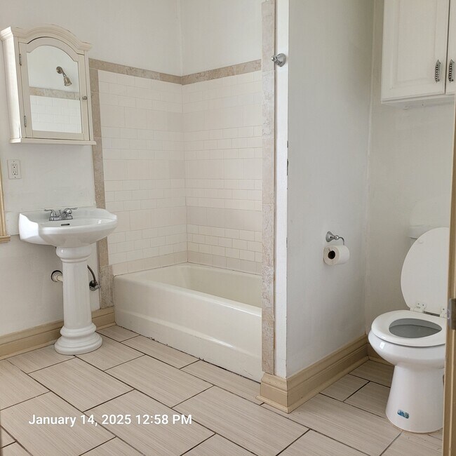 Building Photo - 1911 Ricouard Rd