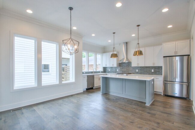 Building Photo - Welcome To Nashville!