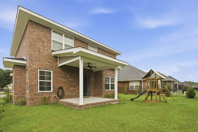 Building Photo - Now available, freshly painted with a community pool!