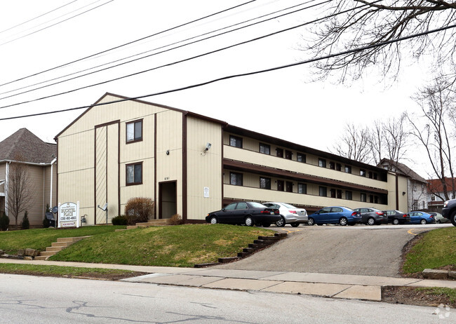 Primary Photo - East Buchtel Place