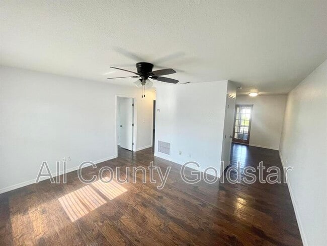 Building Photo - 9490 Tacoma Ave