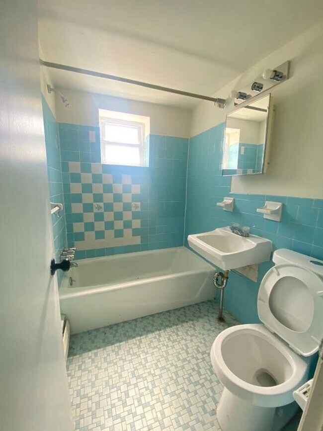 Building Photo - 5701 Tulip St