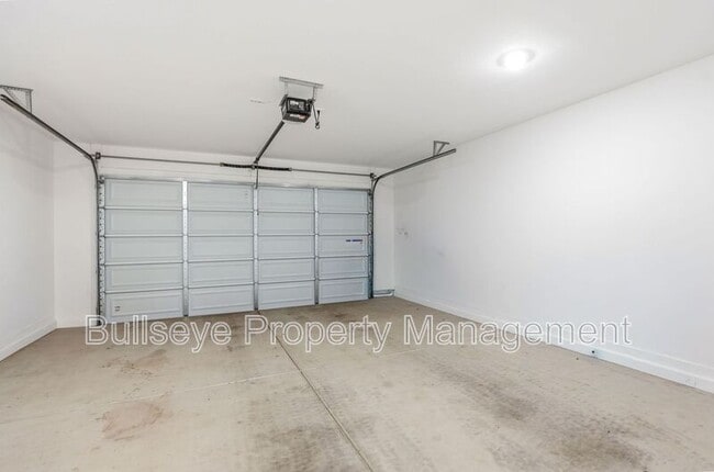 Building Photo - 3136 Hayden Rose Ave