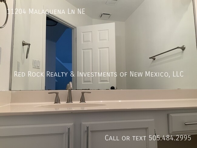 Building Photo - 11204 Malaguena Ln NE