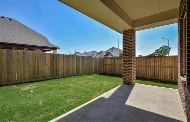 Building Photo - 427 Micaela Meadows Ct