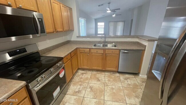 Building Photo - 41904 W Corvalis Ln