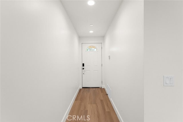 Building Photo - 902 S Hert St