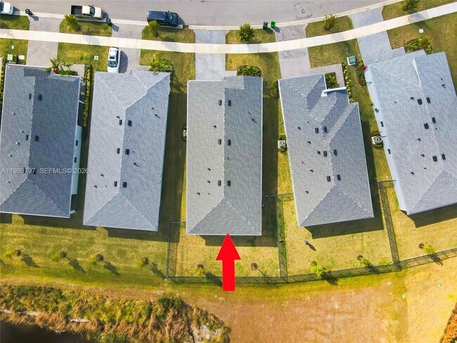 Building Photo - 13461 SW Bally Dr