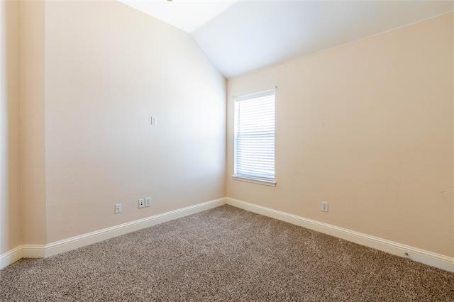Building Photo - 5910 Dustin Trl