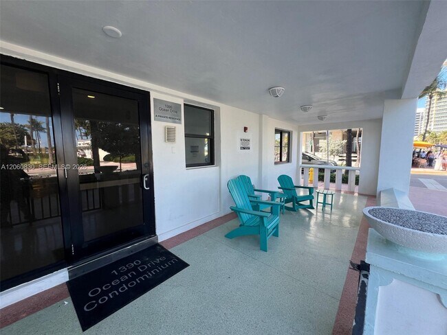 Building Photo - 1390 Ocean Dr