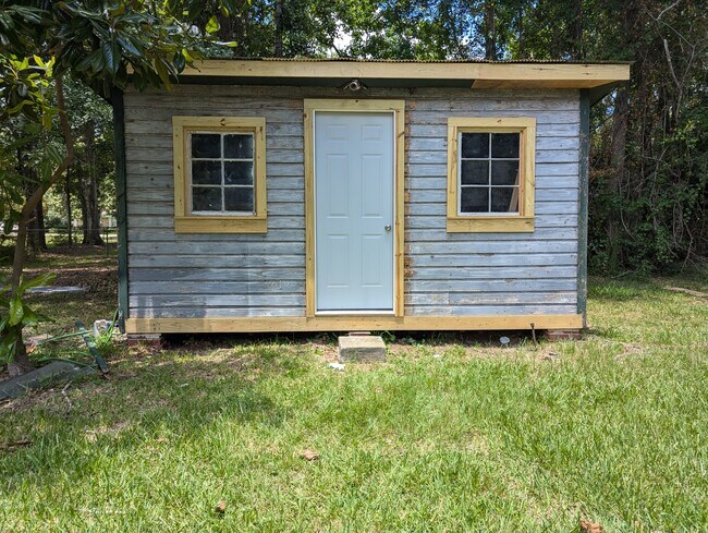 Building Photo - Shelton Beach