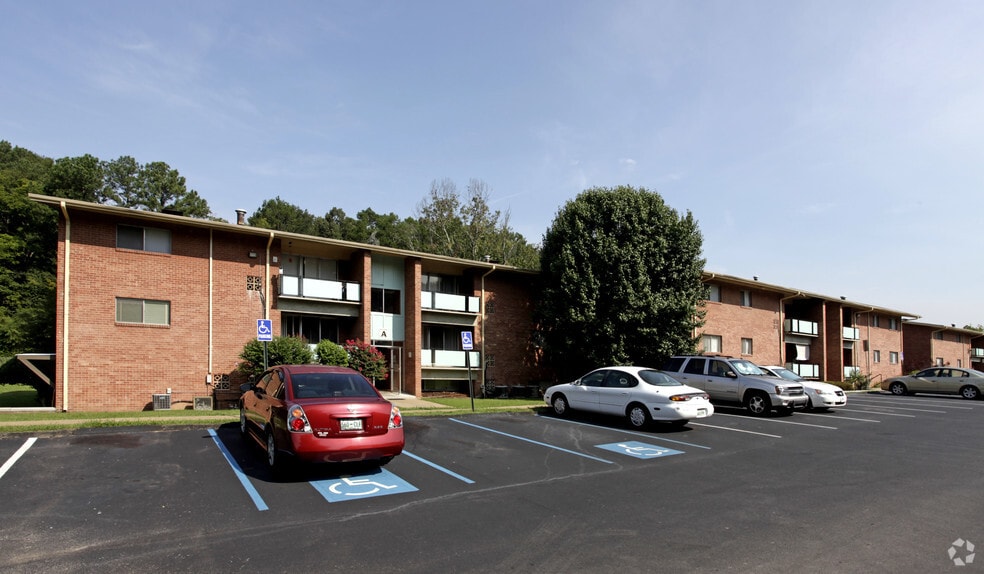 Shepherd Hill Apartments - 404 Homes