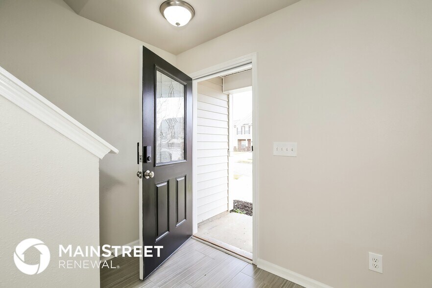 Building Photo - 1310 Waldridge Ct