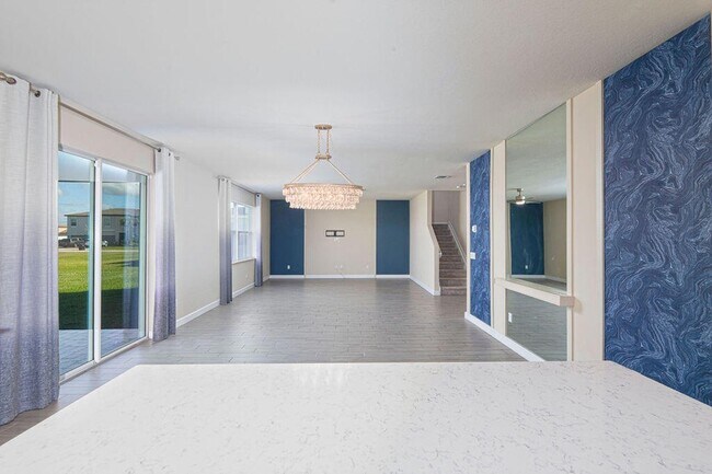 Building Photo - 12623 NW Copper Creek Dr