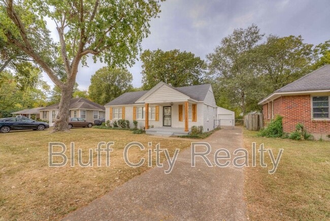 Building Photo - 1363 Colonial Rd