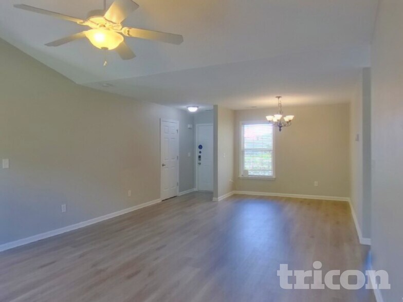 Building Photo - 707 Patriot Ln