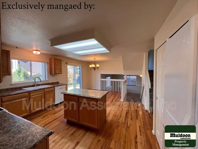 Building Photo - 5807 Poudre Way