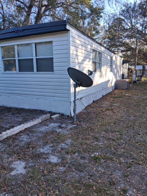 Building Photo - 1920 E 151st Ave