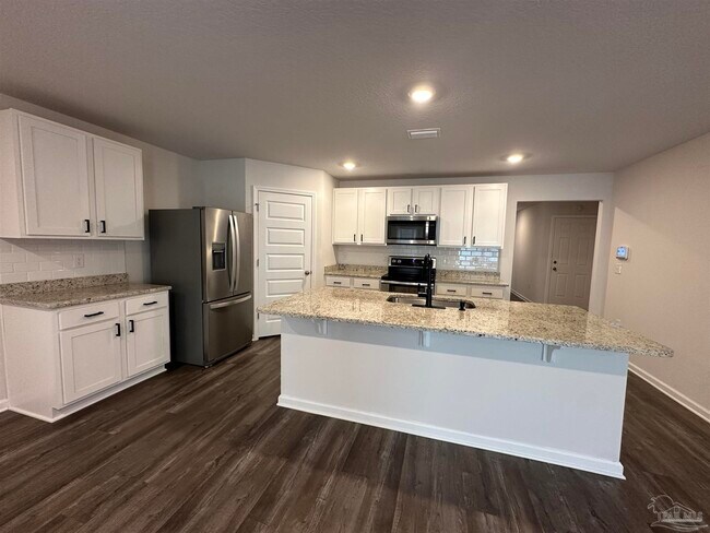 Building Photo - 4014 Whitetail Ln