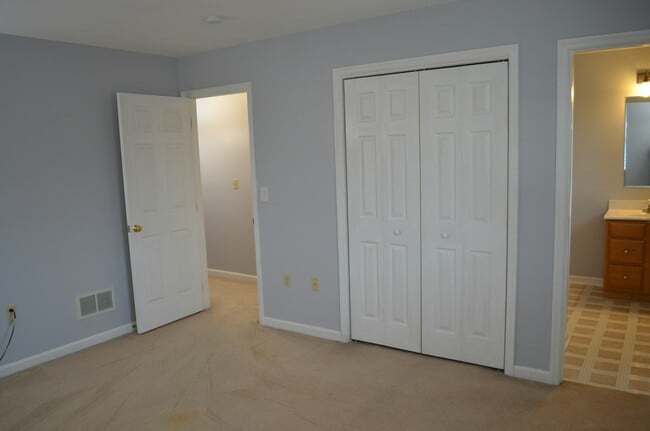 Building Photo - 97 Lee Ann Ct