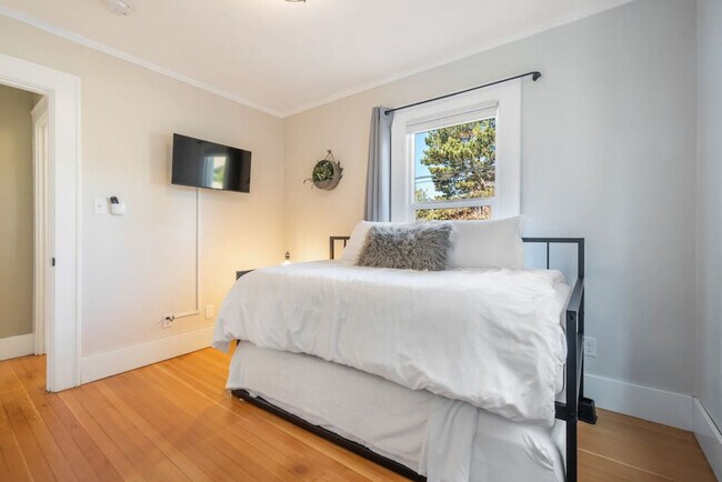 Building Photo - 7938 Densmore Ave N