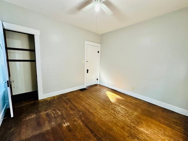 Building Photo - Updated Three Bedroom close to Churchill D...