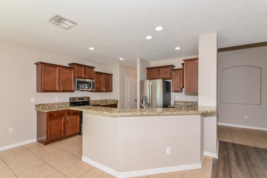 Building Photo - 1004 Seminole Sky Dr