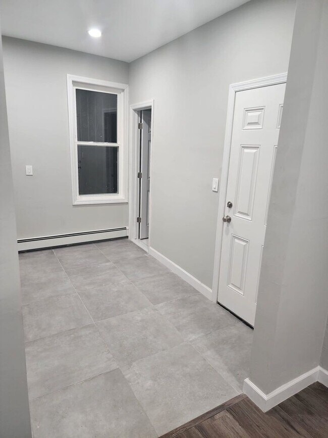 Building Photo - 281 Communipaw Ave