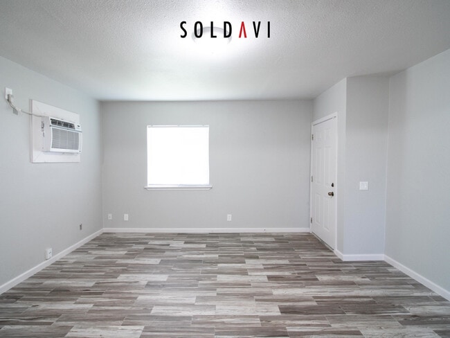 Building Photo - 2855 M St