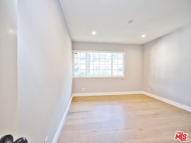 Building Photo - 4863 Don Juan Pl