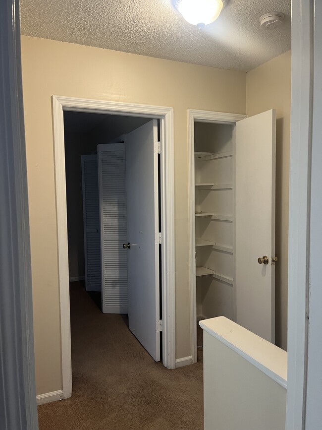 Building Photo - 111 Timber Ln