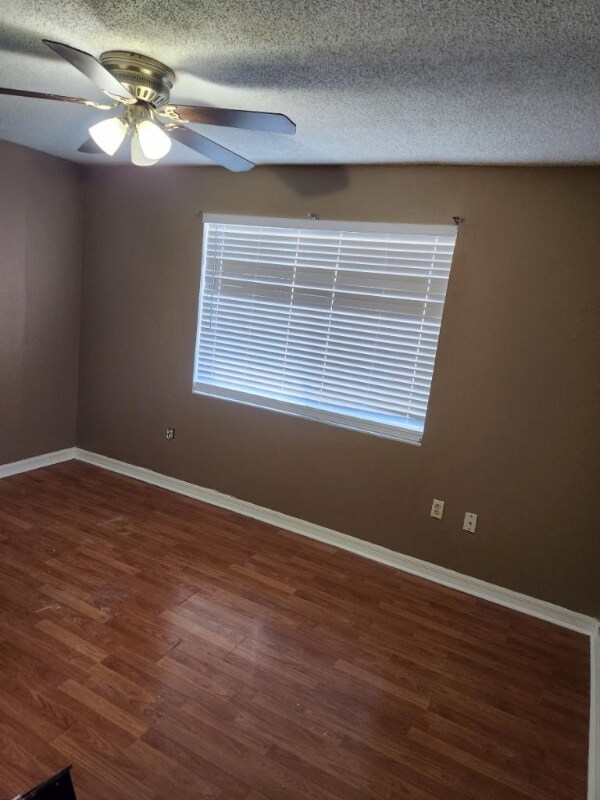Building Photo - 4758 Francis Dr