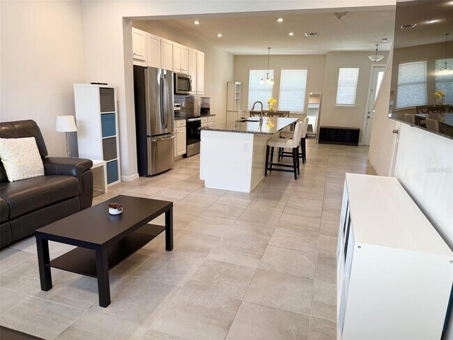 Building Photo - 15910 Marina Bay Dr