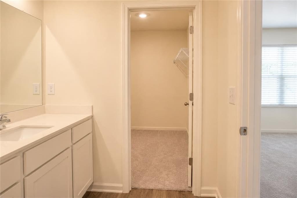 Building Photo - 2095 Emerson Dr