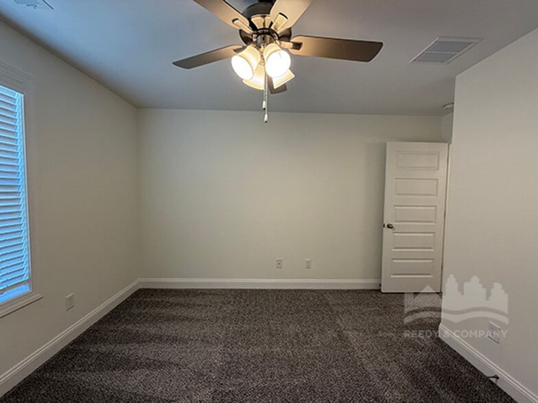 Building Photo - 10289 March Mdws Wy